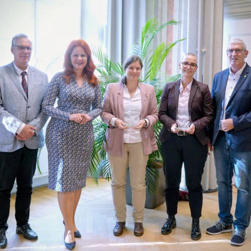 BO Ehrenpreis für Katharina Petersen IV und Nikola Kirchler LK